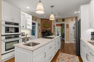 kitchen island with quartz countertops