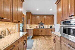 farmhouse kitchen 